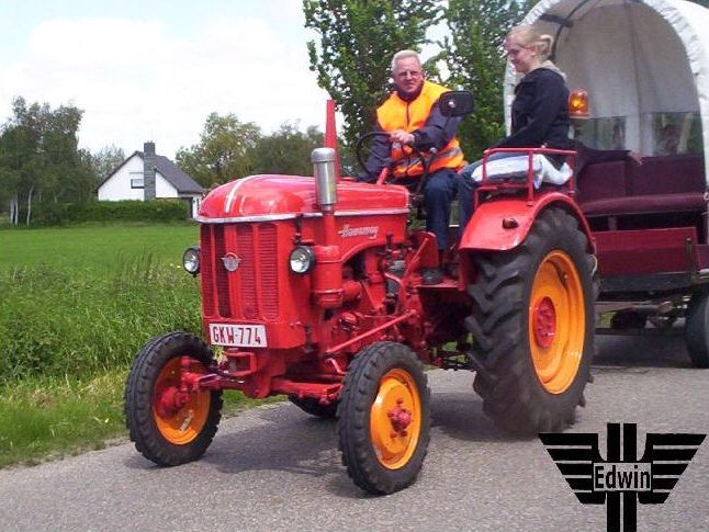 R 425
