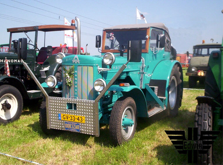 R 425