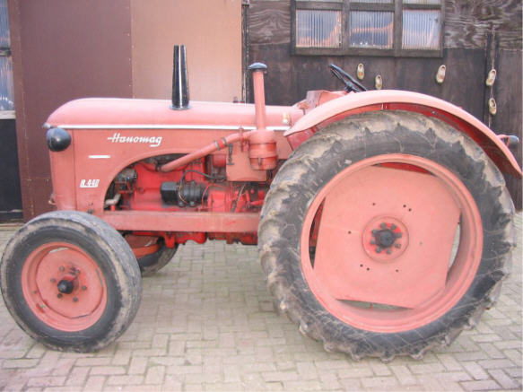 Hanomag R440
