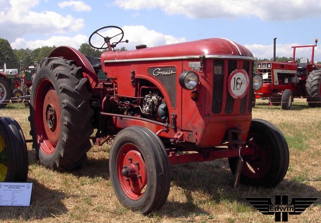Hanomag Granit R 332
