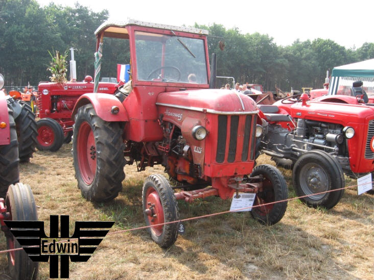 R425