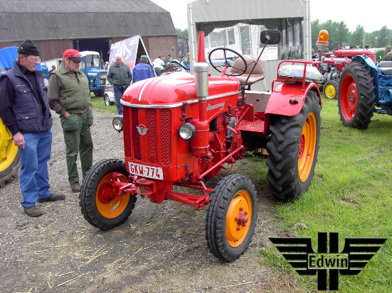 Hanomag R 425