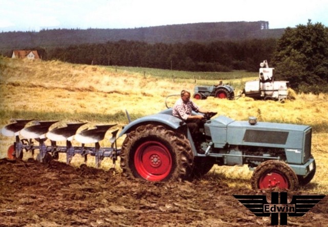 Hanomag Robust 900